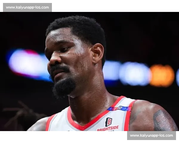 艾顿陨落：迟到、伤病与情绪失控，开拓者无奈买断 3560 万合同