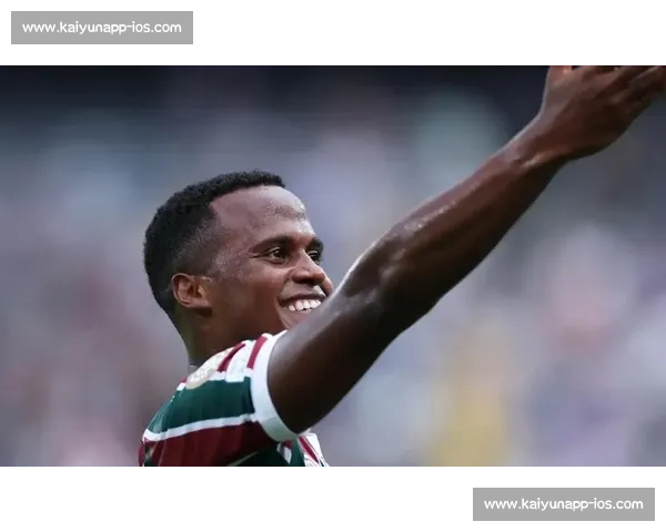 阿里亚斯:“哥伦比亚贝利” 称号过誉,贝利是足坛永恒标杆 阿里亚斯:“哥伦比亚贝利” 称号过誉,贝利是足坛永恒标杆